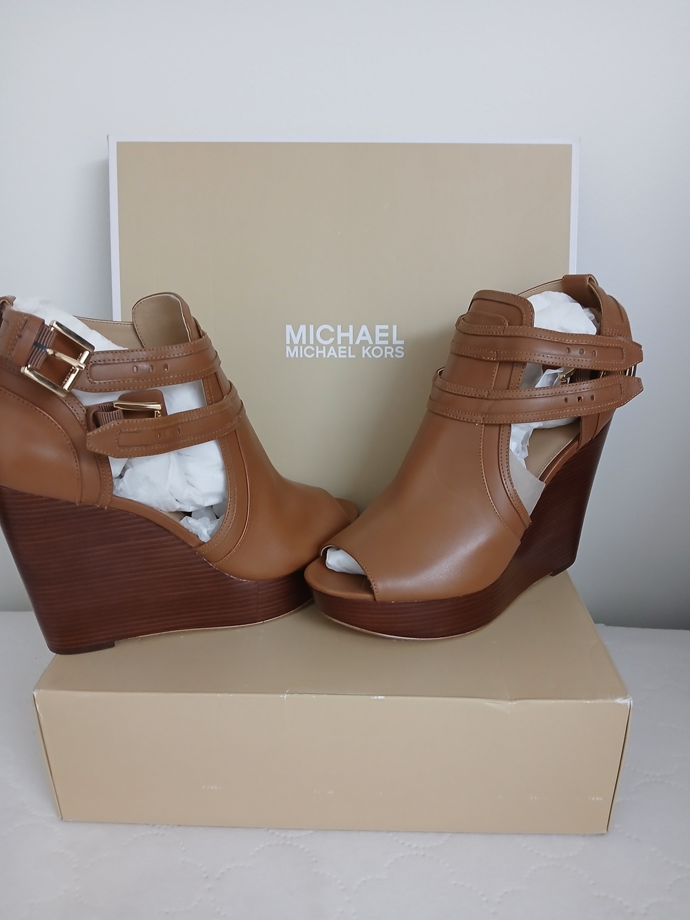 Michael Kors Cognac Leather Strappy Wedge Sandals - Picture 3 of 8